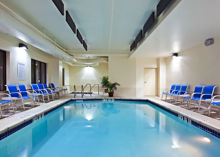 Hotel Express & Chicago West-o'hare Arpt Area By Ihg