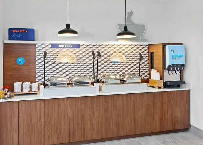 Express & Chicago West-o'hare Arpt Area By Ihg Hotel 2*