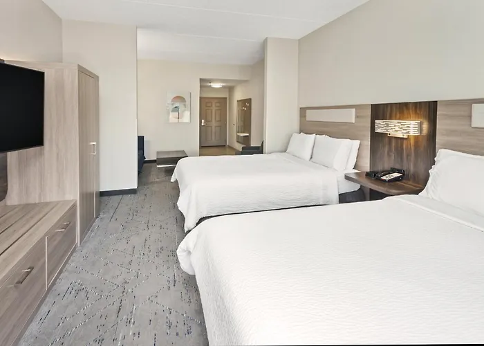 Express & Chicago West-o'hare Arpt Area By Ihg