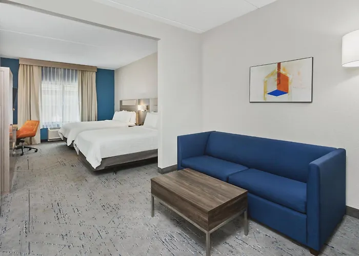 Express & Chicago West-o'hare Arpt Area By Ihg Hotel