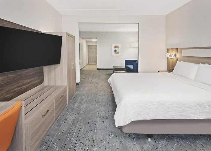 Express & Chicago West-o'hare Arpt Area By Ihg Hotel 2*