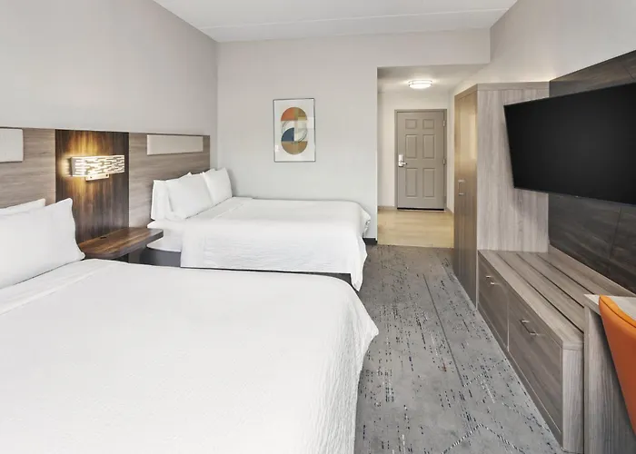 Express & Chicago West-o'hare Arpt Area By Ihg 2*