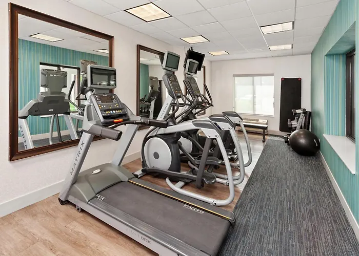Hotel Express & Chicago West-o'hare Arpt Area By Ihg