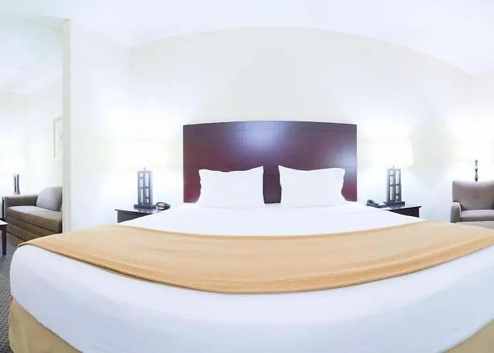 Express & Chicago West-o'hare Arpt Area By Ihg 2* Hillside