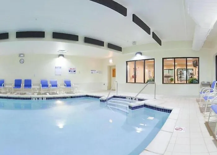 Hotel Express & Chicago West-o'hare Arpt Area By Ihg Hillside