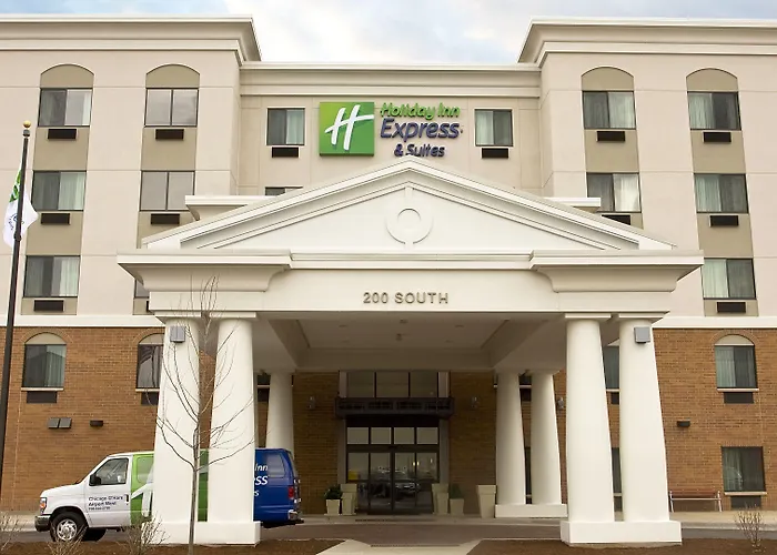 Express & Chicago West-o'hare Arpt Area By Ihg Hillside