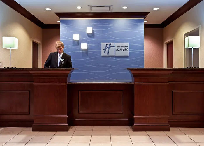 Hotel Express & Chicago West-o'hare Arpt Area By Ihg 2*