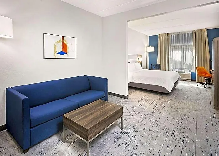 Express & Chicago West-o'hare Arpt Area By Ihg
