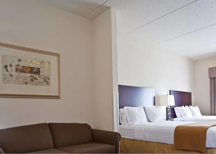 Express & Chicago West-o'hare Arpt Area By Ihg